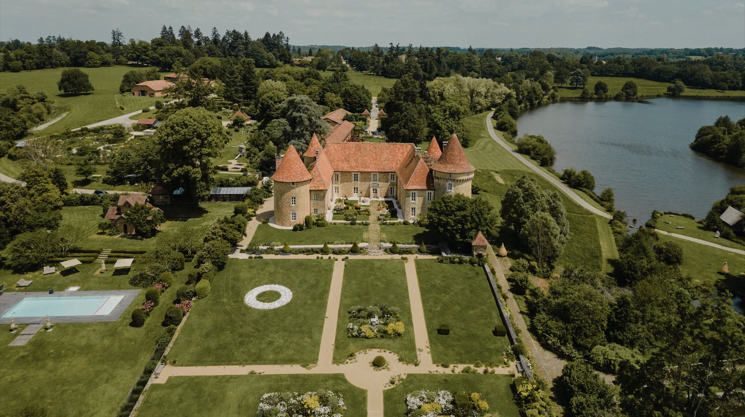 Auberge — AS Travel Pro